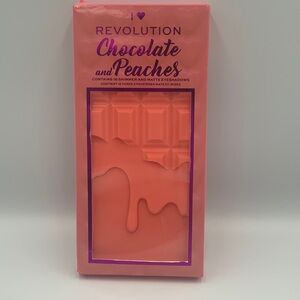 Revolution Chocolate and Peaches Eyeshadow Palette New